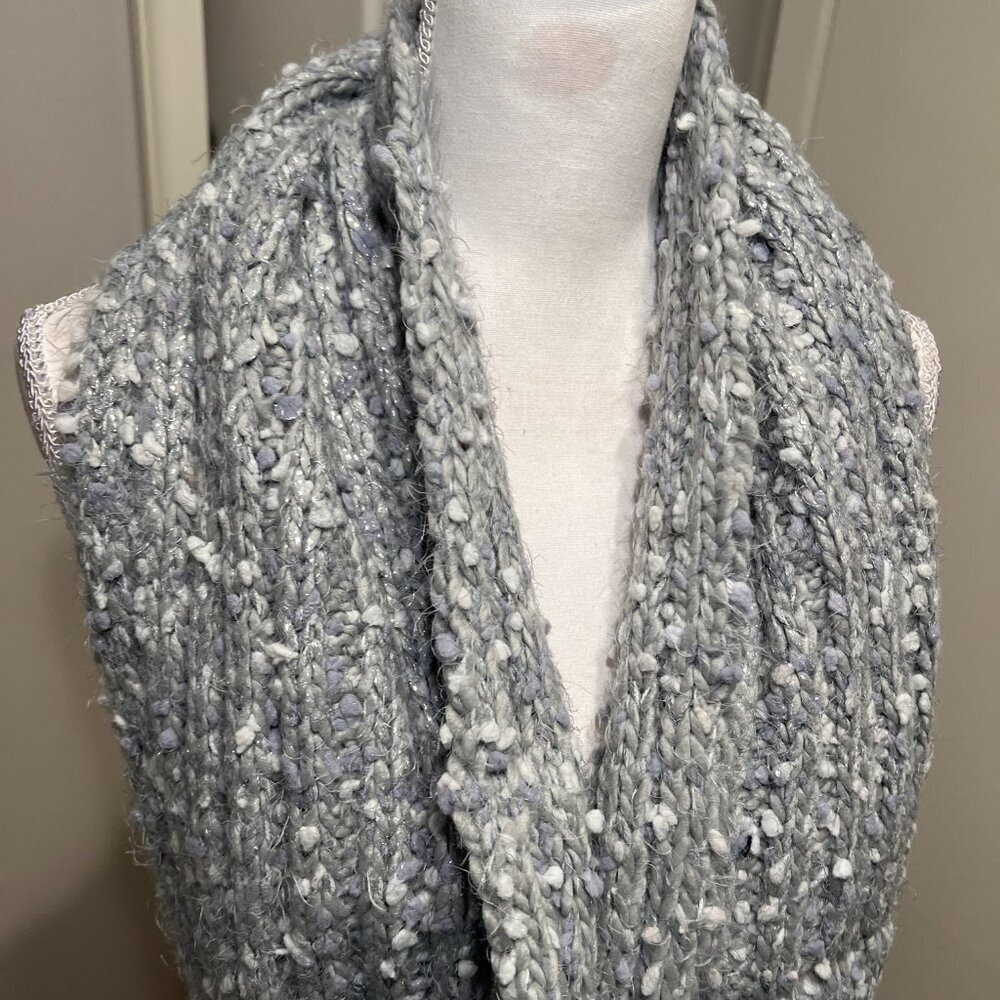NWT Anthropologie Gray Chunky Metallic Infinity Scarf - Picture 2 of 9